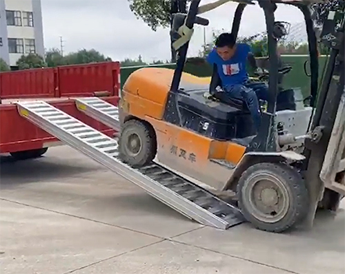 朔州铝合金梯子的安全问题必须高度重视